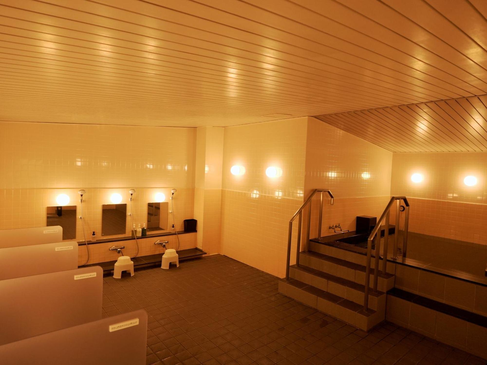 Business Class Cabin - Male Only